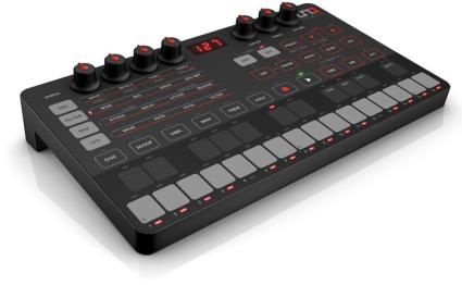Sintetizador UNO Synth