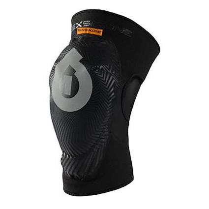 Sixsixone Joelheiras Comp Am L Black