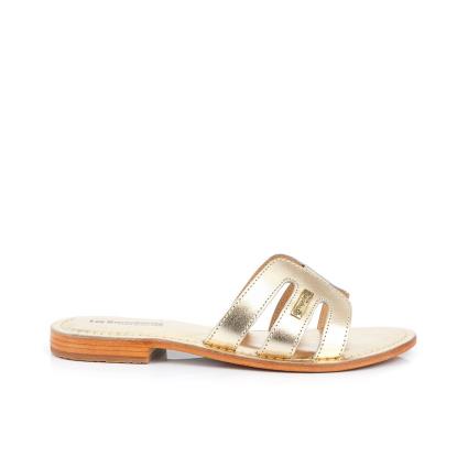 Mules em pele, Damia