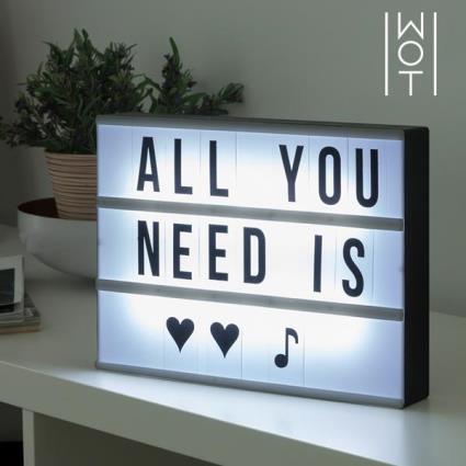 Painel LED Retroiluminado Wagon Trend (30 x 22 cm)