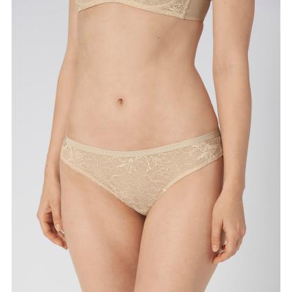 Cuecas cavadas, Amourette Charm