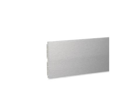 Zócalo pvc / aluminio modelo zesio para muebles de cocina 3,95m. acabados plata mate, blanco mate y negro mate acabado plata altura zócalo 100mm
