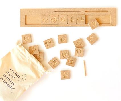 Tábua de letras reversível