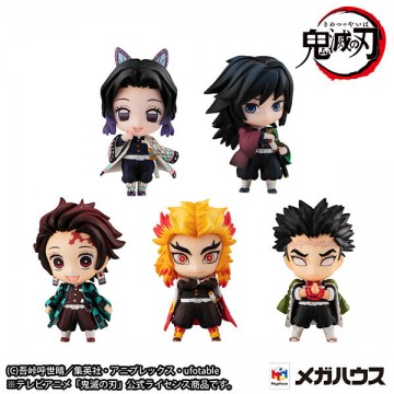 Figura Tanjiro And The Hashiras Mascot Demon Slayer Kimetsu No Yaiba Ver.A 5cm surtido