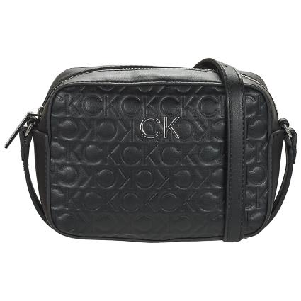 Calvin Klein Jeans  Bolsa tiracolo RE-LOCK CAMERA BAG EMB MONO  Preto Disponível em tamanho para senhora. Único.Bolsas > Bolsa tiracolo