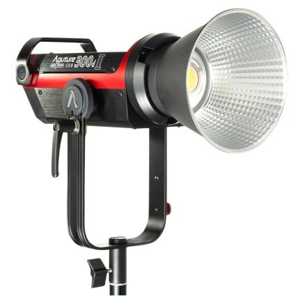 Montagem em V  Light Storm C300D MKII