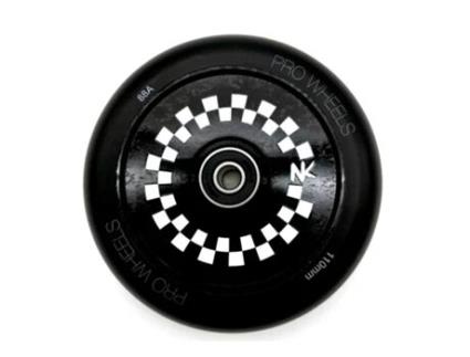 Roda Racing Nokaic 110mm para Scooter Trotinete Freestyle, borracha preta e centro de disco preto-branco