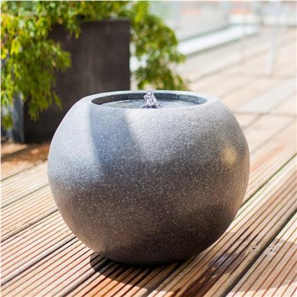 HEISSNER Fonte de terraço com bola de luzes LED 44x44x36 cm preto