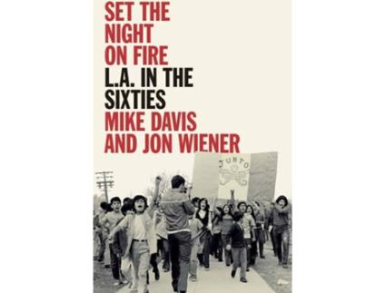 Livro Set The Night On Fire