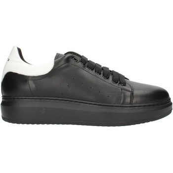 Sapatilhas 955PE2020  Preto Disponível em tamanho para homem. 40,42,43,44,45.Homem > Sapatos > Tenis