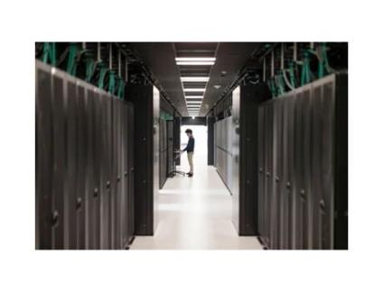 Switch ARUBA, A HPE COMPANY (176 Gbit/s)