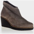 Botins 1204  Bege Disponível em tamanho para senhora. 36,38,40,41.Mulher > Sapatos > Botins