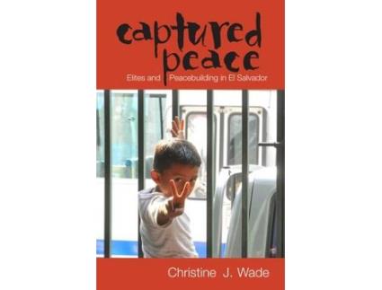 Livro captured peace de christine j. wade (inglês)