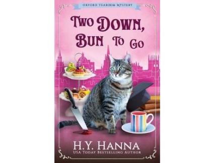 Livro Two Down, Bun To Go: The Oxford Tearoom Mysteries - Book 3 de H.Y. Hanna ( Inglês )