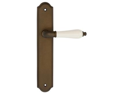 Daniela Cabo em Latão Abp6 Placa Antig/Bege 247X40Mm Combinado com porcelanato FMN MARTINELLI