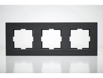 Placa de Acabamento de Metal Preto 3 Postes 84X230X10Mm