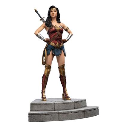 Weta Workshop Zack Snyder´s Justice League 1/6 Wonder Woman 37 Cm Statue Castanho