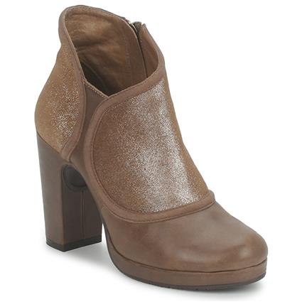 Esska  Botas baixas TILLY  Castanho Disponível em tamanho para senhora. 40,41.Mulher > Calçasdos > Botas baixas