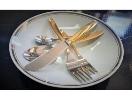 Diana Gold Table em Half Gold 30 pcs de utensílios de mesa exclusivos