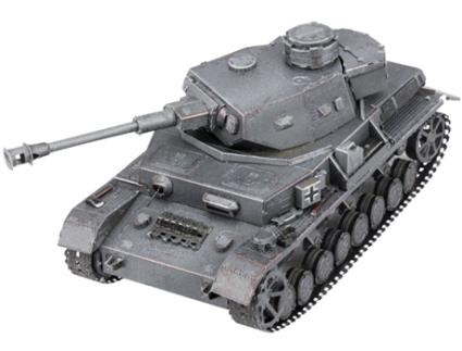 Tank model FASCINATIONS montagem (14 anos)