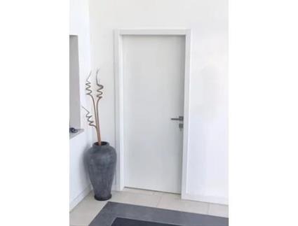 Porta Interior em Wpc 2000X700X45Mm Branco Lacado Ferragens Aduela e Guarnições Ajustáveis a Espessura de Parede Entre 12 a 17