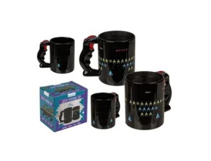 Caneca Power Up preta FORA DO AZUL