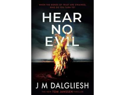 Livro Hear No Evil Hidden Norfolk de J M Dalgliesh (Inglês)