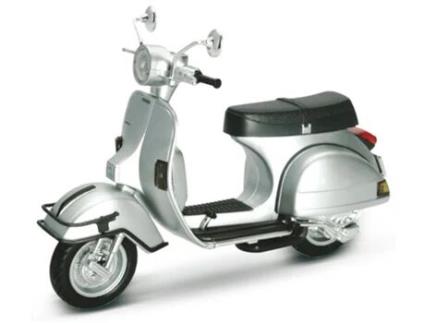 Brinquedo sobre Rodas NEW-RAY 42213SS (5 anos)