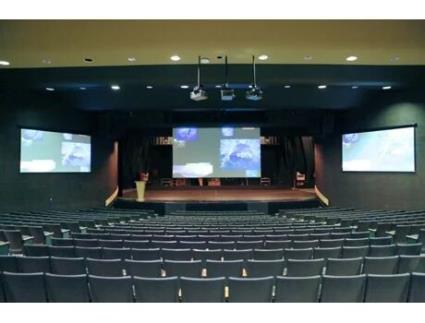 Tela de projeção ELITE SCREENS VMAX2 (170'')