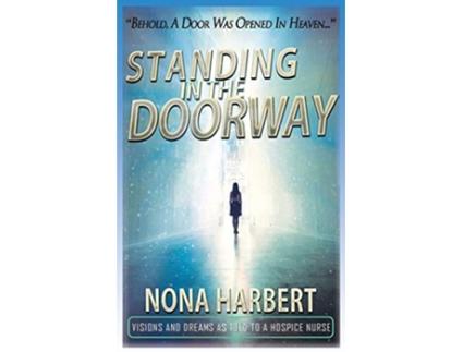 Livro Standing in the Doorway de Nona Harbert (Inglês)