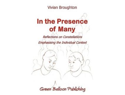 Livro In the Presence of Many de Vivian Broughton (Inglês)