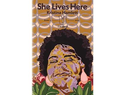 Livro She Lives Here de Kristina Cotis Hamlett (Inglês)