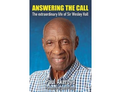Livro Answering the Call de Paul Akeroyd (Inglês - Capa Dura)