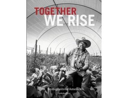 Livro TOGETHER WE RISE de Mark Tuschman (Inglês)