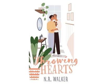 Livro Throwing Hearts - Alternate Cover de N R Walker (Inglês)
