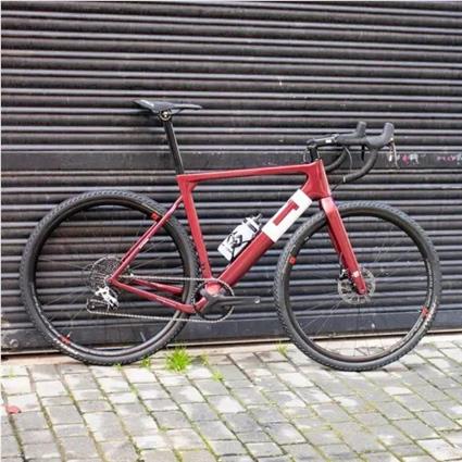 Moto de teste 3T Exploro Pro Rival cherry 2022