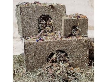 Casinha Com Feno Snack Para Coelhos E Roedores Grande RIBERO