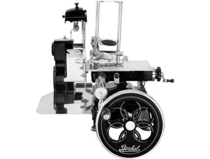 BERKEL Fatiador Volante Mod. Tribute Novidade para 2018 Preto com Decoração Prateada e Babado com Babados