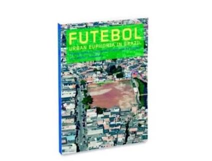 Livro Futebol De Ed Viggiani (inglês)