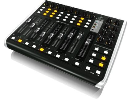 Interface AUD  X-Touch Compact