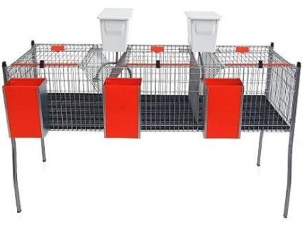 Gaiola para Coelhos GÓMEZ Y CRESPO 3 Departamentos (Vermelho - 154x63x86cm - 1 Un)