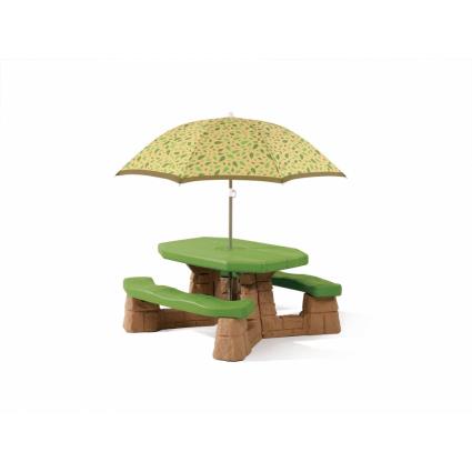 Mesa de piquenique com guarda-sol