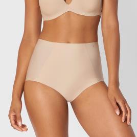 Cuecas adelgaçantes e envolventes, Medium Shaping
