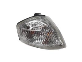 Pisca Direito Mazda 323 Sedan 4para Hatchback 5P 98>01