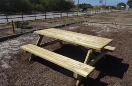 Mesa de madeira KIT PICNIC 180X150X70CM