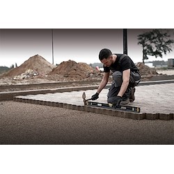 Nivel magnético PRO ALUMINIO 120CM