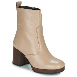 Bullboxer  Botins -  Bege Disponível em tamanho para senhora. 36,37,38,39,40,41.Mulher > Sapatos > Botins