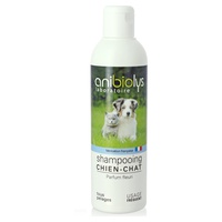 Champô Antiparasitário para Cães e Gatos 250 ml - Anibiolys