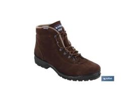 Bota trekking marrón hidrófuga modelo sella t-45