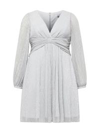 Chi Chi Curve Vestido de cocktail  cinzento claro